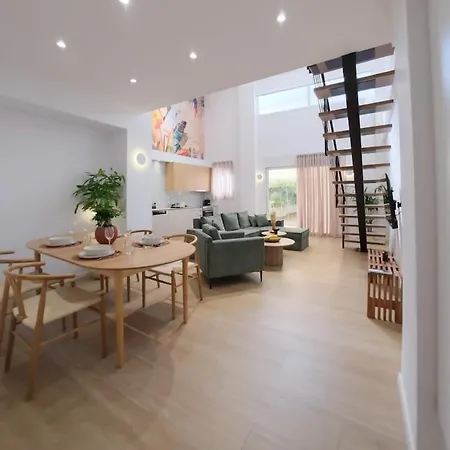 Apartament Hanim 2br Loft - Garden & Indoor Parking *