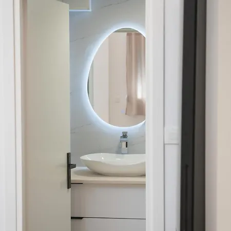 Hanim 2br Loft - Garden & Indoor Parking *