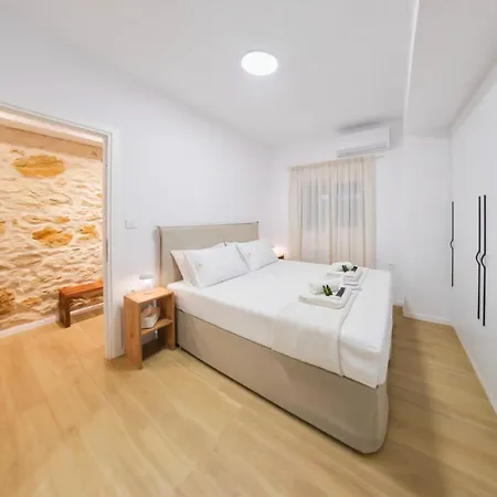 Hanim 2br Loft - Garden & Indoor Parking Apartment