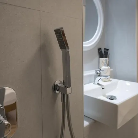 Hanim 2br Loft - Garden & Indoor Parking Apartment Chania (Crete)