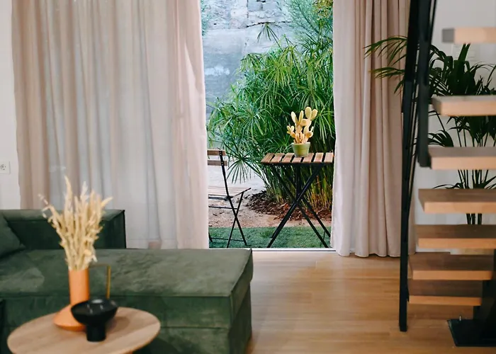 Lejlighed Hanim 2br Loft - Garden & Indoor Parking *