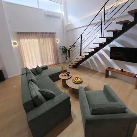 Hanim 2br Loft - Garden & Indoor Parking * Hriszí Aktí Haniá